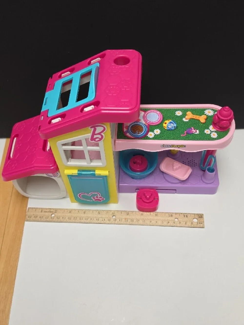 Fisher-Price Little People Barbie Pink, Yellow & Purple Pet Care Playset